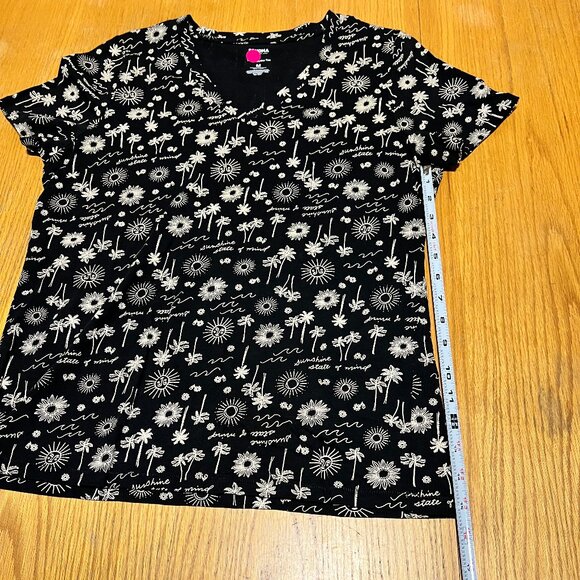 Sonoma Black & Cream Floral V-Neck Tee – Size M - Picture 8 of 12